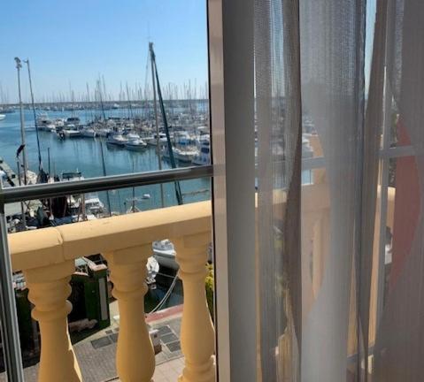 Apartamento Marina Port Sea View Торрев'єха Екстер'єр фото