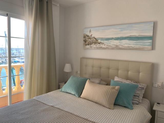 Apartamento Marina Port Sea View Торрев'єха Екстер'єр фото